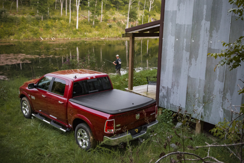 Ram 1500 Tonneau Cover - Undercover - SE, Lightweight, Weather-Tight - Black Textured - `19-`24