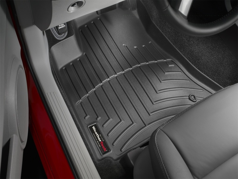 Dodge Magnum FloorLiner - Front - WeatherTech - DigitalFit - Black - `05-`08