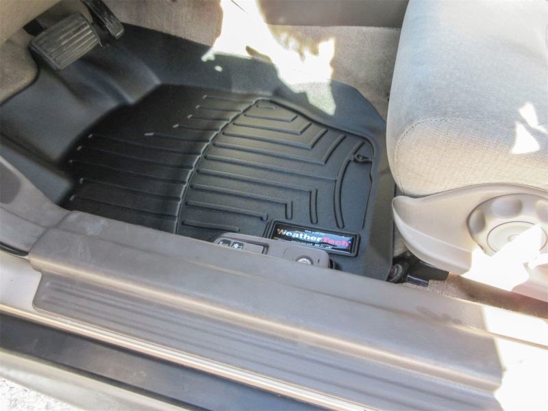 Honda Accord FloorLiner - Front - WeatherTech - DigitalFit - Black - `98-`02