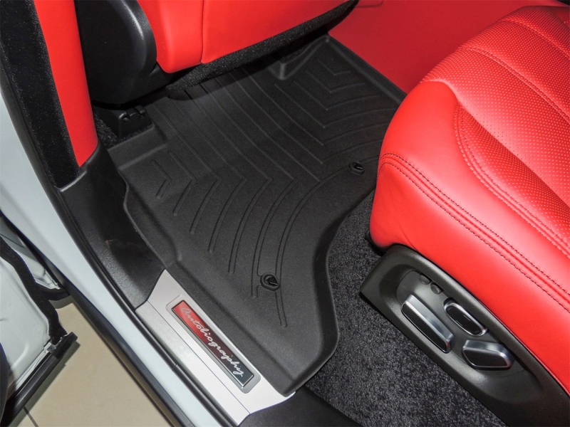 Land Rover Range Rover Floor Liners - Rear - WeatherTech - FloorLiner DigitalFit, Standard Wheelbase, 2nd Row Center Console - Black - `13-`27