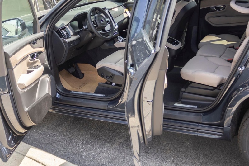 Volvo XC90 Sill Protector - WeatherTech - Black - `16-`26