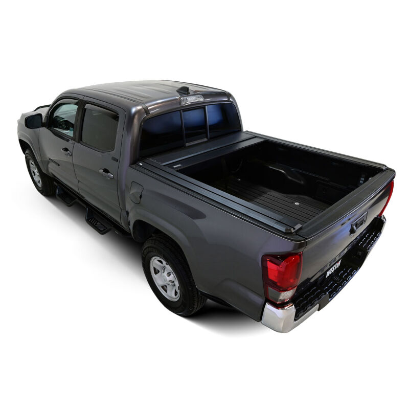 Toyota Tacoma Tonneau Cover - Westin - Manual Retractable - Black - `16-`23