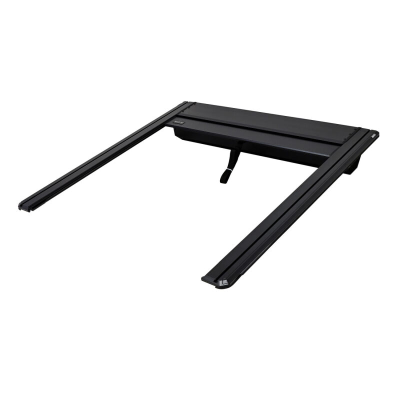 Toyota Tacoma Tonneau Cover - Westin - Manual Retractable - Black - `16-`23