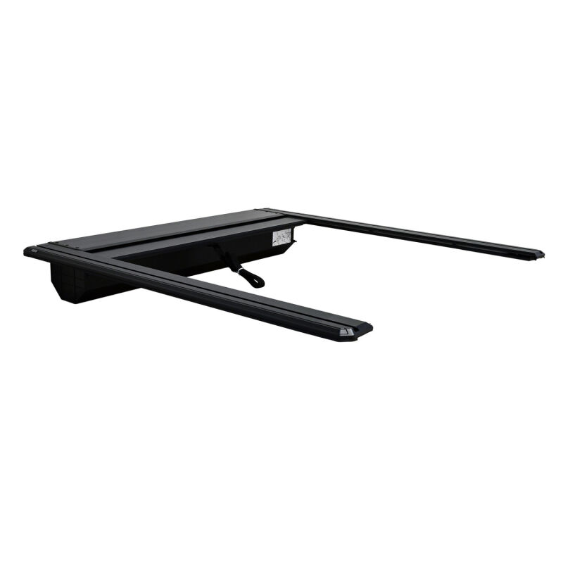 Toyota Tacoma Tonneau Cover - Westin - Manual Retractable - Black - `24-`26