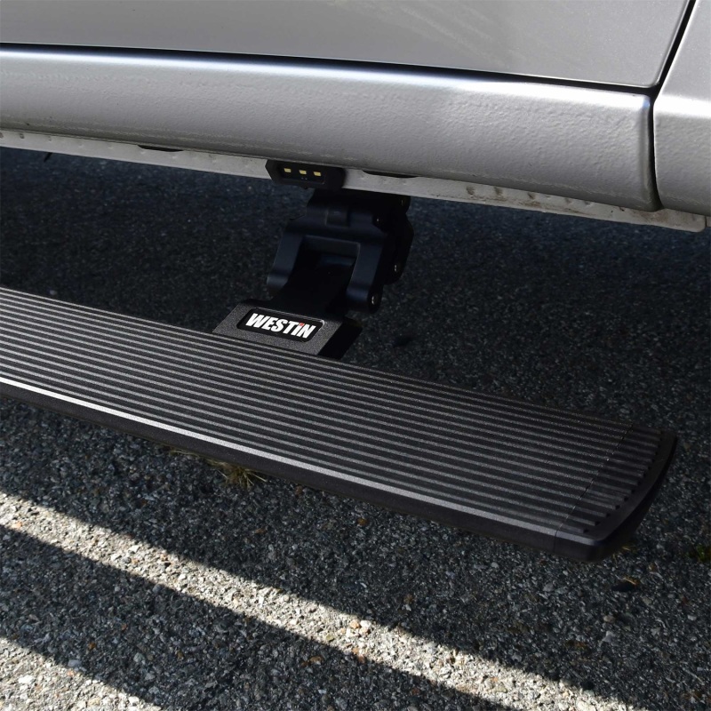 GMC Sierra Running Boards - Westin - Pro-e Electric, 6-inch Wide Aluminum - Textured Black - `19-`23