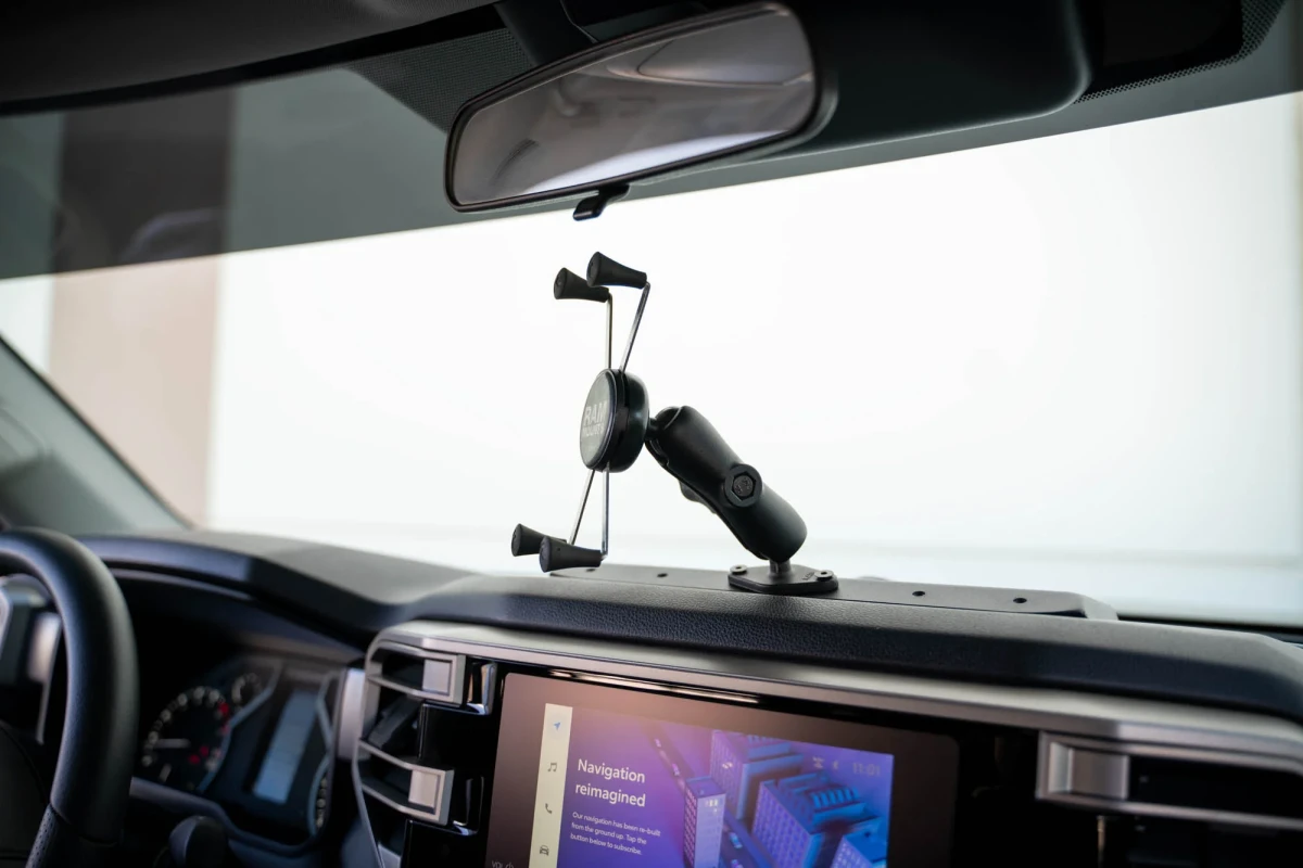 Toyota Tundra Digital Device Dash Mount - DV8 Offroad - `22-`25