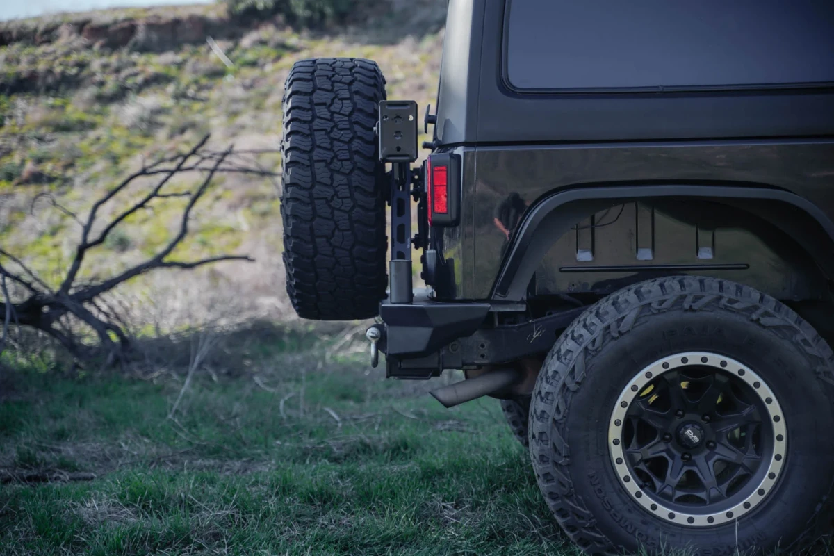 Jeep Wrangler JK Tire Carrier - DV8 Offroad - MTO Bumper - `07-`18
