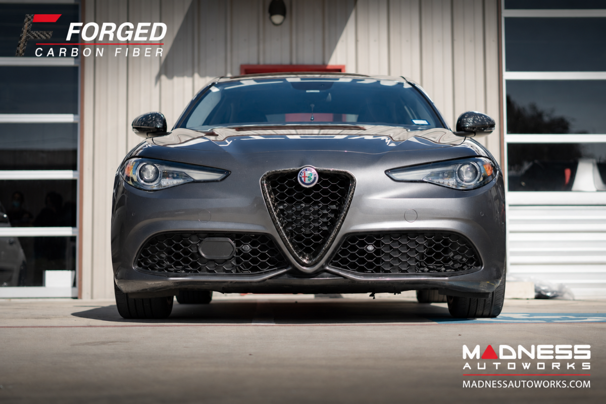 Alfa Romeo Giulia Front V Shield Grill Frame - Carbon Fiber - Forged Carbon - Feroce Carbon