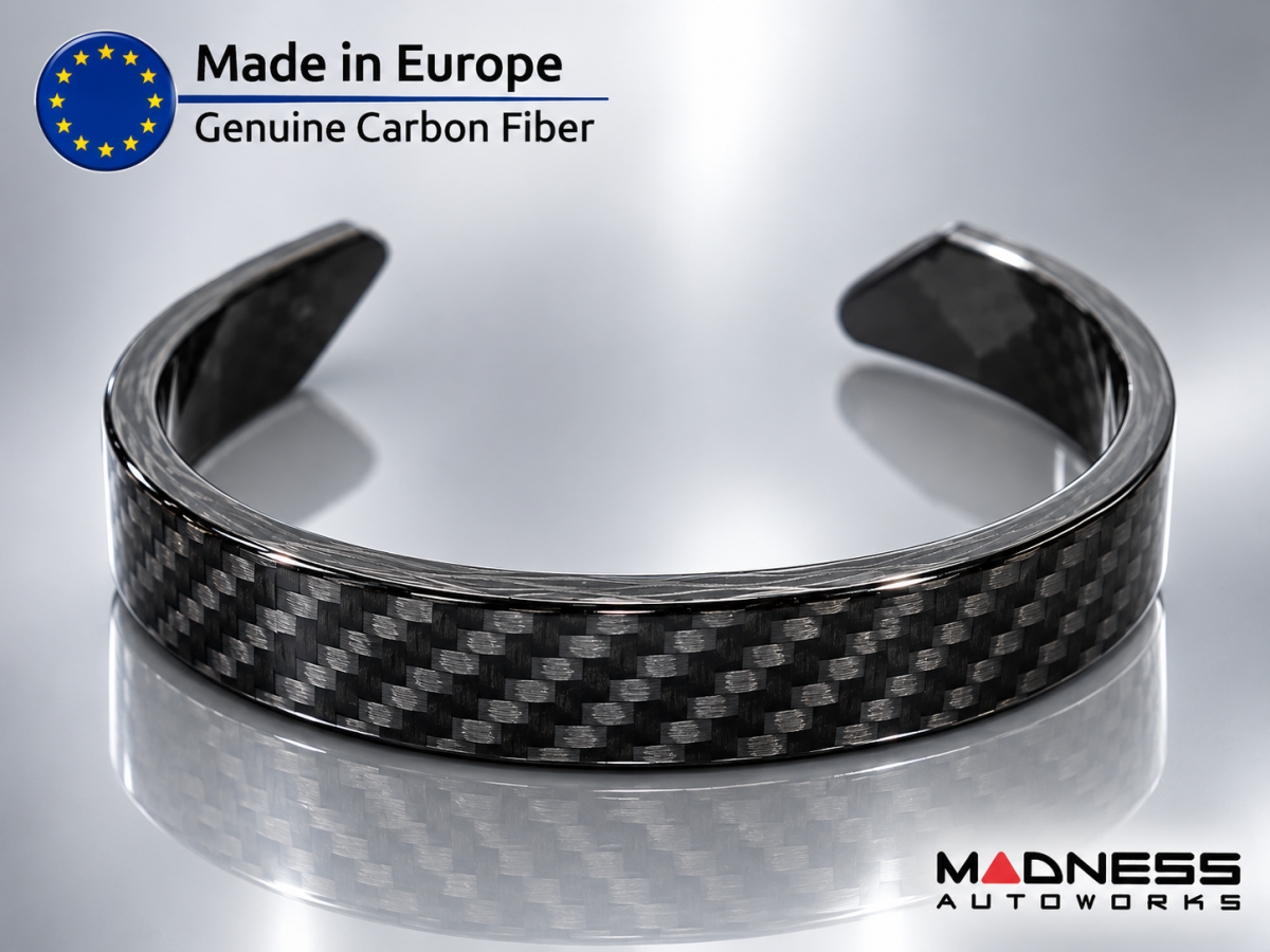 Carbon Fiber Bracelet - Green QV Clover Design 
