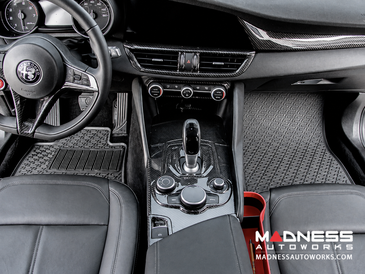 Alfa Romeo Giulia Floor Mat Set - All Weather Rubber Front/ Rear 4 Piece Set - Deluxe - Q4/ AWD Model