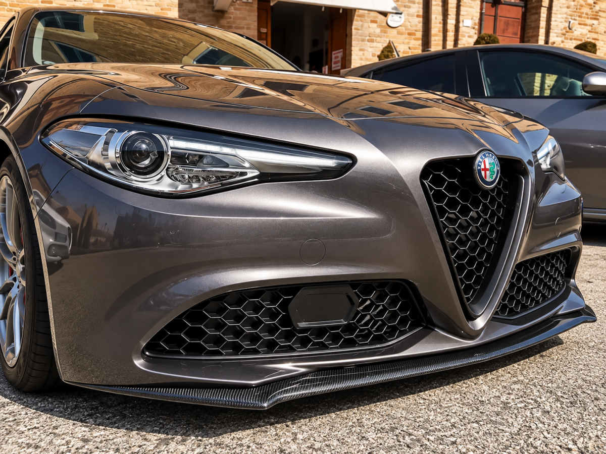 Alfa Romeo Giulia Front Spoiler - Carbon Fiber - Italia Style - Stile Italia - Base Model - V1 - One Piece Design 
