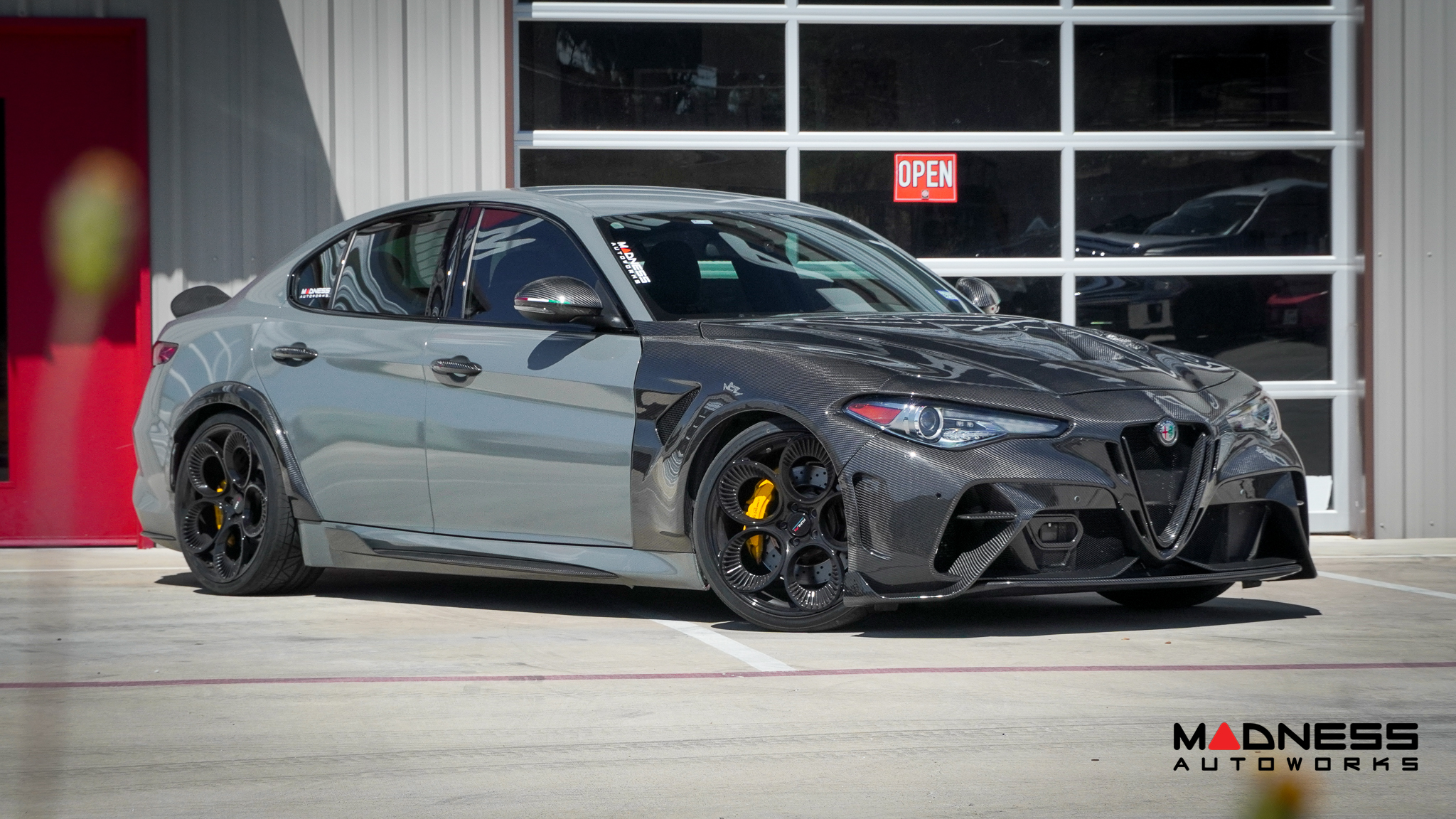 Alfa Romeo Giulia GTAm Style Front Fenders - Carbon Fiber - Clear 