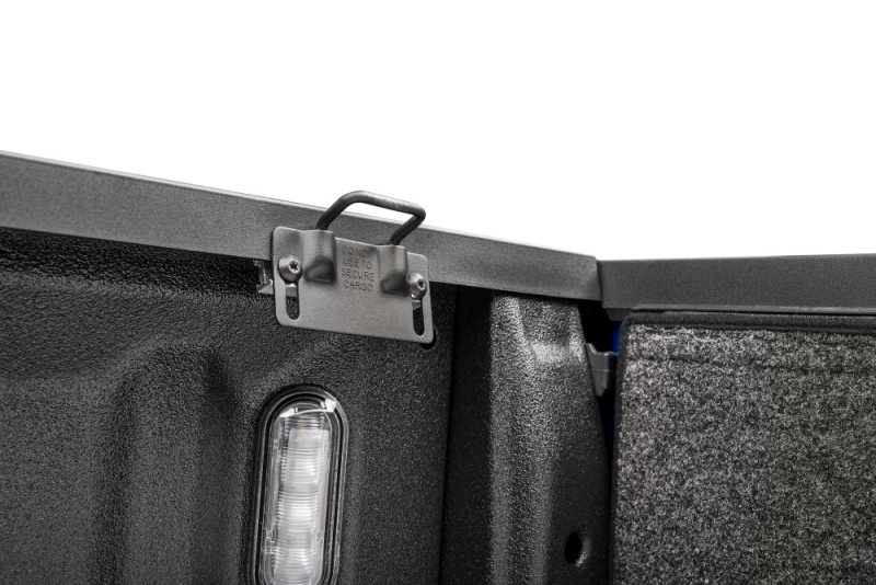 Jeep Gladiator Tonneau Cover - Extang - Solid Fold ALX - Black - `20-`24