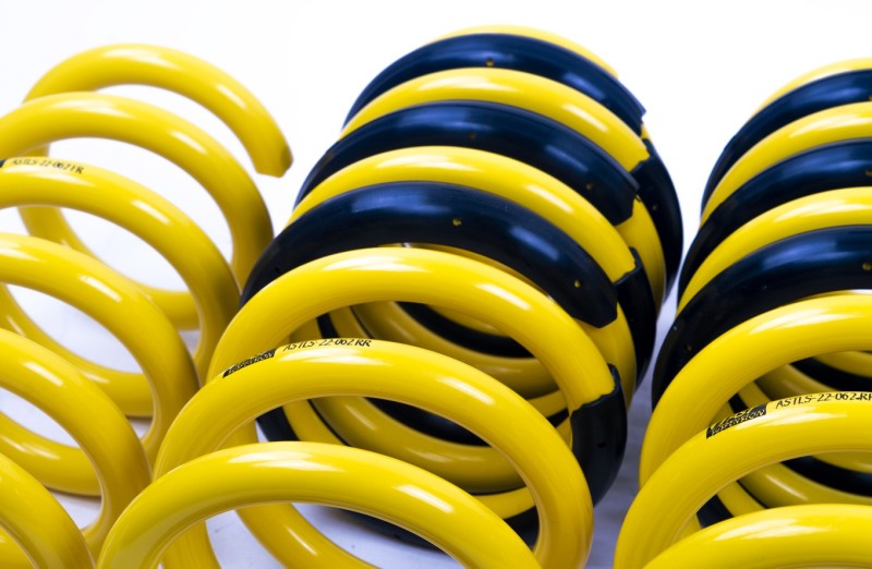 Jeep Grand Cherokee - AST Lowering Springs