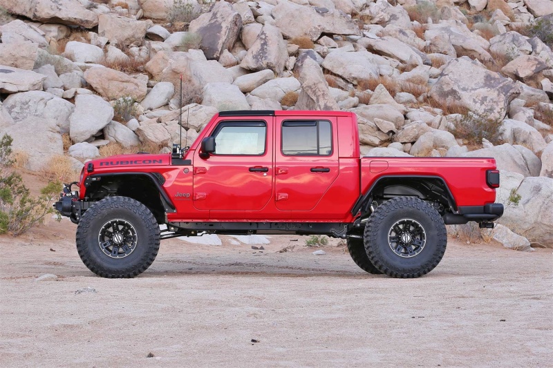 Jeep Gladiator Suspension Lift Kit - Fabtech - 5in Crawler w/Stealth - 6 Cyl - `20-`21