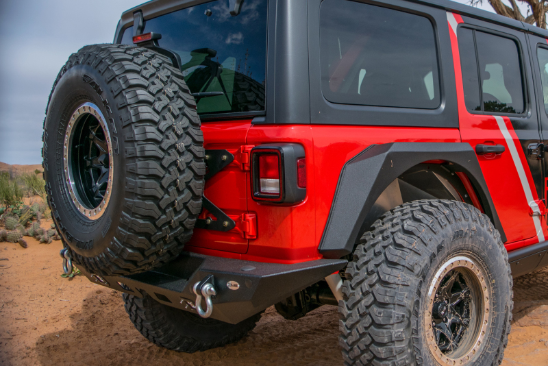 Jeep Wrangler JL Tailgate Mounted Tire Carrier - DV8 Offroad - Adjustable - 2018
