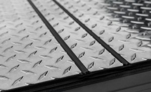 Nissan Frontier Tonneau Cover - Access - LOMAX Hard Tri-Fold Cover - Diamond Plate - `22-`27