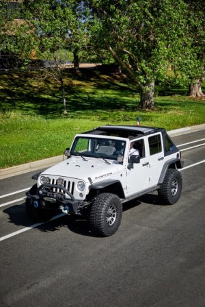 Jeep Wrangler JK Soft Top - Bestop - Ascent - Black Diamond - `07-`18 Jeep Wrangler JK Soft Top - Bestop - Ascent - Black Diamond - `07-`18
