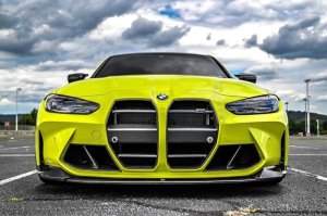 BMW M4 Front Mount Heat Exchanger - CSF - High-Performance Front Mount, 2-Row 42mm Core (B-Tube), Includes Black Rock Guards - Polished Aluminum - `21-`27
