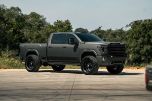 GMC Sierra 3500HD Suspension Lift Kit - Front + Rear - Cognito - 3in Elite Leveling Kit w/ Fox 2.5 Elite Perf Series - semi-gloss black - `20-`24