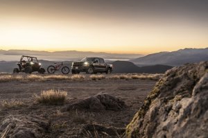 GMC Sierra 2500 HD Suspension Lift Kit - Front - FOX - 2.0 Performance Series IFP - `20-`27