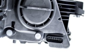 Mercedes-Benz CLS500 Headlight Assembly - Front - Hella - Halogen - `06-`11