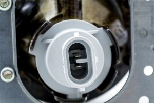 Mercedes-Benz R500 Fog Light Assembly - Right - Hella - OE Replacement - `06-`08