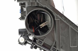 Volkswagen Touareg Xenon Headlamp - Hella - `08-`10 Volkswagen Touareg Xenon Headlamp - Hella - `08-`10