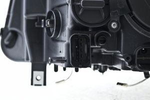 BMW M5 Headlight - Right - Hella - Xenon - 2013