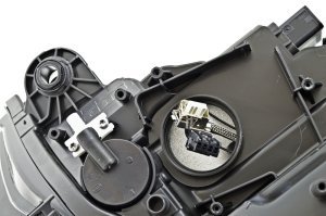 Audi A3 Quattro Xenon Lamp - Hella - BI-Xenon - `15-`16