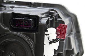 Audi A8 Headlight Assembly - Front - Hella - LED - `15-`16