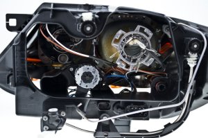 BMW Z4 Headlight Assembly - Hella - Bi-Xenon - `03-`09
