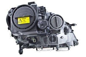 Mercedes-Benz ML63 AMG Headlight Assembly - Hella - OE Replacement - 2007