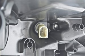 Mercedes-Benz ML500 Headlight Assembly - Hella - 2007