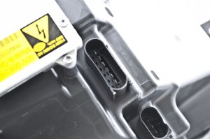 Mercedes-Benz R320 Headlight - Hella - Xenon Lamp - `07-`09