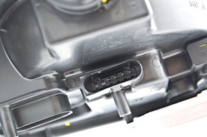 Mercedes-Benz ML500 Headlight Assembly - Hella - OE Replacement - 2008