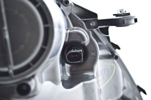 Mercedes-Benz ML63 AMG Headlight Assembly - Hella - OE Replacement - 2008