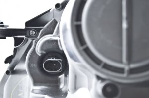 Mercedes-Benz ML500 Headlight Assembly - Hella - HLMP RH BI-XEN W BALLAST - 2008