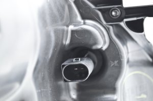 Mercedes-Benz GL500 Headlight Assembly - Front - Hella - Bi-Xenon - `10-`12