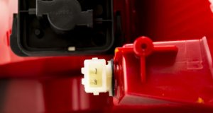 Mercedes-Benz ML500 Tail Light - Right - Hella - Combination RearLamp - `02-`05