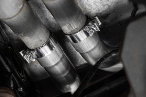 Ford F-150 Raptor Performance Exhaust - Rear - MBRP - Axle-Back Dual Rear Exit T304 with Carbon Fiber Tips - `21-`27