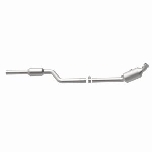Mercedes-Benz E350 Catalytic Converter - Underbody - Magnaflow - OEM Grade Federal/EPA Compliant Direct-Fit - `10-`11