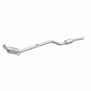 Mercedes-Benz E350 Catalytic Converter - Underbody - Magnaflow - OEM Grade Federal/EPA Compliant Direct-Fit - `10-`11