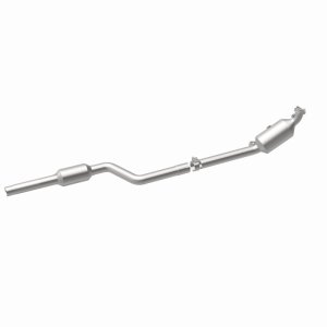 Mercedes-Benz E350 Catalytic Converter - Underbody - Magnaflow - OEM Grade Federal/EPA Compliant Direct-Fit - `10-`11