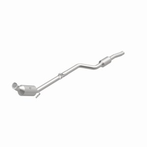 Mercedes-Benz E350 Catalytic Converter - Underbody - Magnaflow - OEM Grade Federal/EPA Compliant Direct-Fit - `10-`11