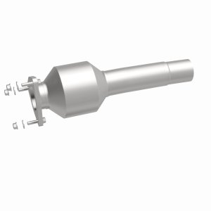 Land Rover LR2 Catalytic Converter - Underbody - Magnaflow - OEM Grade Direct-Fit, Federal/EPA Compliant (Underbody) - `13-`15 Land Rover LR2 Catalytic Converter - Underbody - Magnaflow - OEM Grade Direct-Fit, Federal/EPA Compliant (Underbody) - `13-`15