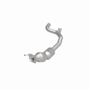 Land Rover Range Rover Sport Catalytic Converter - Underbody - Magnaflow - OEM Grade Direct-Fit, Federal/EPA Compliant, Stainless Steel - `14-`19