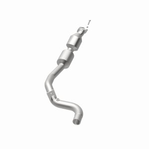 Land Rover Range Rover Sport Catalytic Converter - Underbody - Magnaflow - OEM Grade Direct-Fit, Federal/EPA Compliant, Stainless Steel - `14-`19