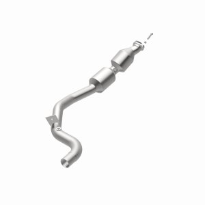 Land Rover Range Rover Sport Catalytic Converter - Underbody - Magnaflow - OEM Grade Direct-Fit, Federal/EPA Compliant, Stainless Steel - `14-`19