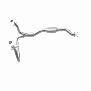Chevrolet Blazer Catalytic Converter - Magnaflow - HM Grade Federal/EPA Compliant Direct-Fit - `01-`05
